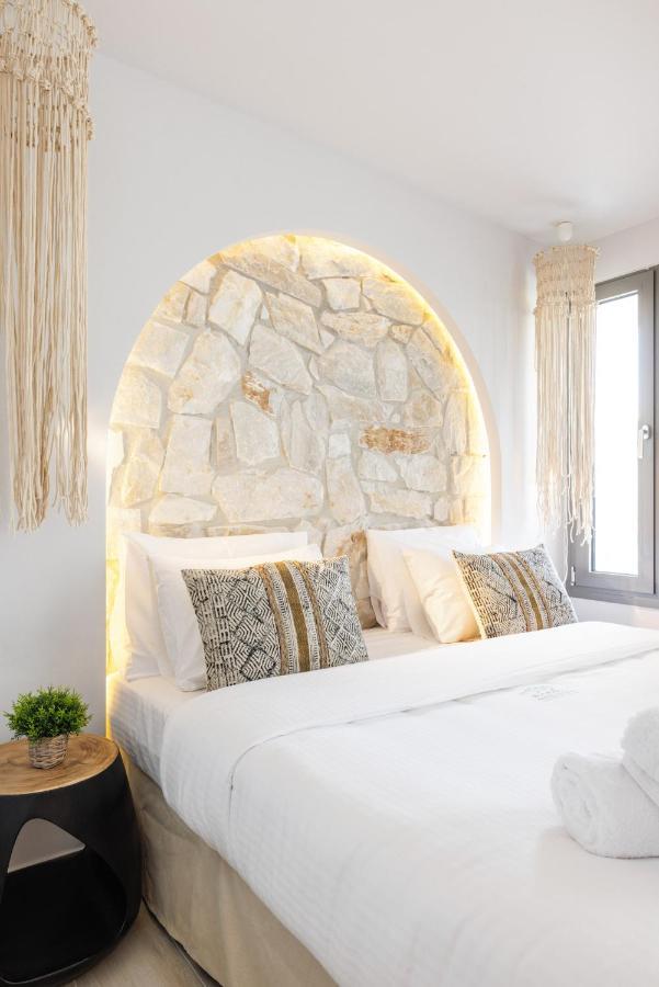 Amalthia Luxury Suites Полихроно Екстериор снимка