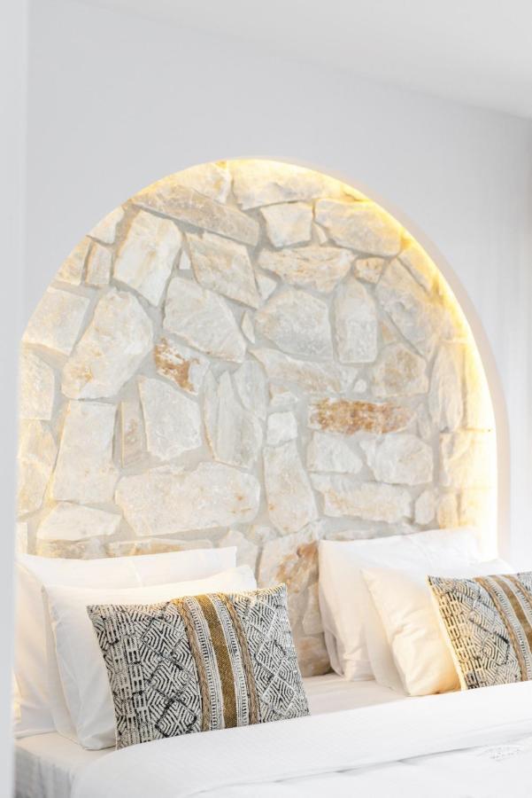 Amalthia Luxury Suites Полихроно Екстериор снимка