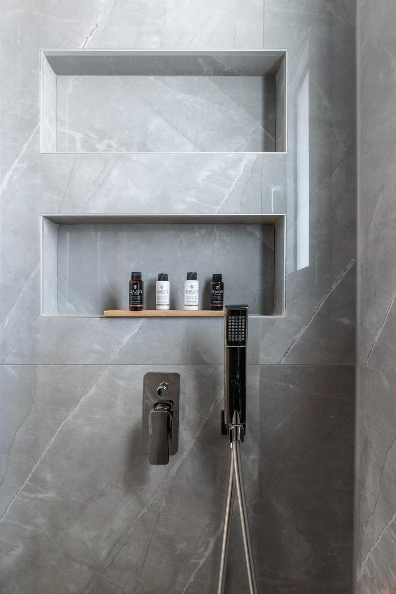 Amalthia Luxury Suites Полихроно Екстериор снимка